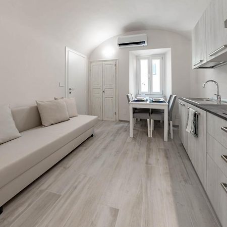 Апартаменты H11 Piccola Perla A Un Passo Dal Mare Санто-Стефано-аль-Мар Экстерьер фото